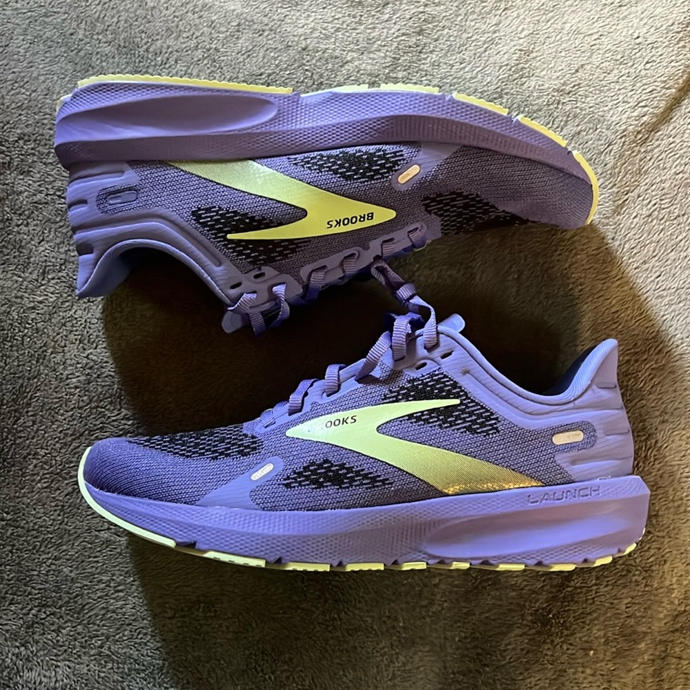 NWOB. Brooks Launch 6